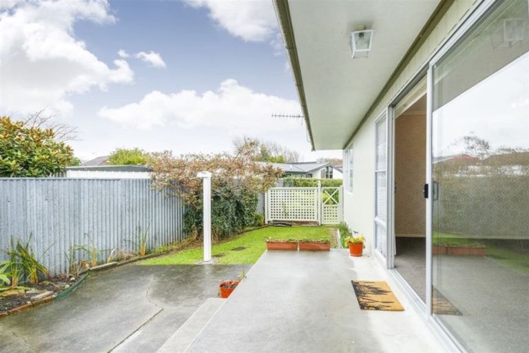 Photo of property in 35 Buick Crescent, Awapuni, Palmerston North, 4412