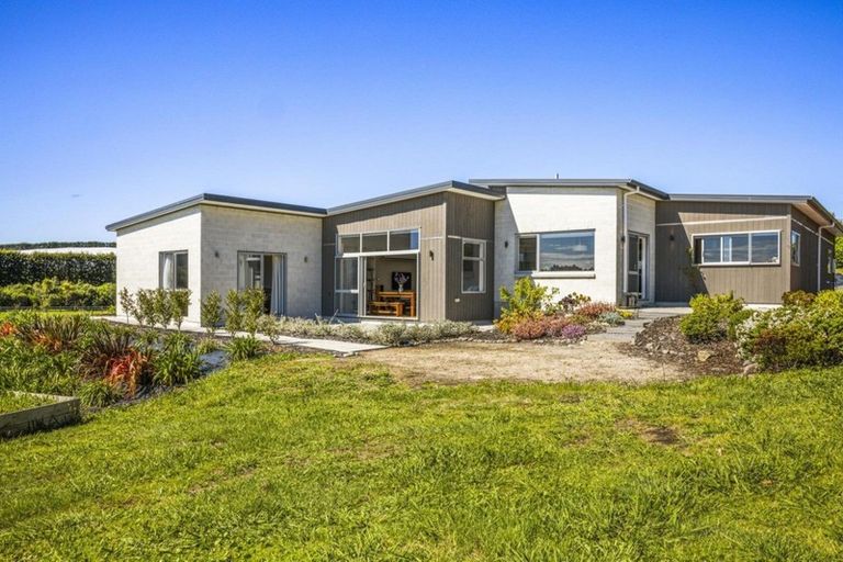 Photo of property in 21 Te Karaka Drive, Te Puna, Tauranga, 3174