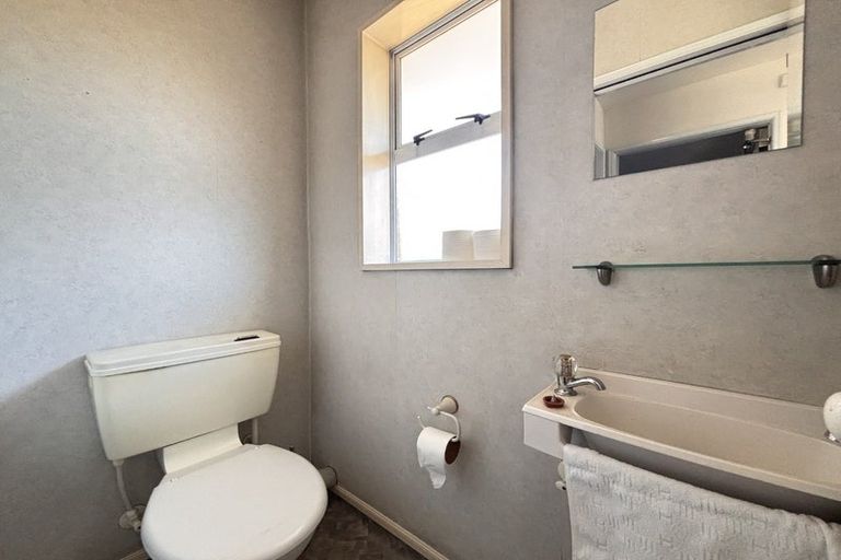 Photo of property in 1/363 Memorial Avenue, Burnside, Christchurch, 8053