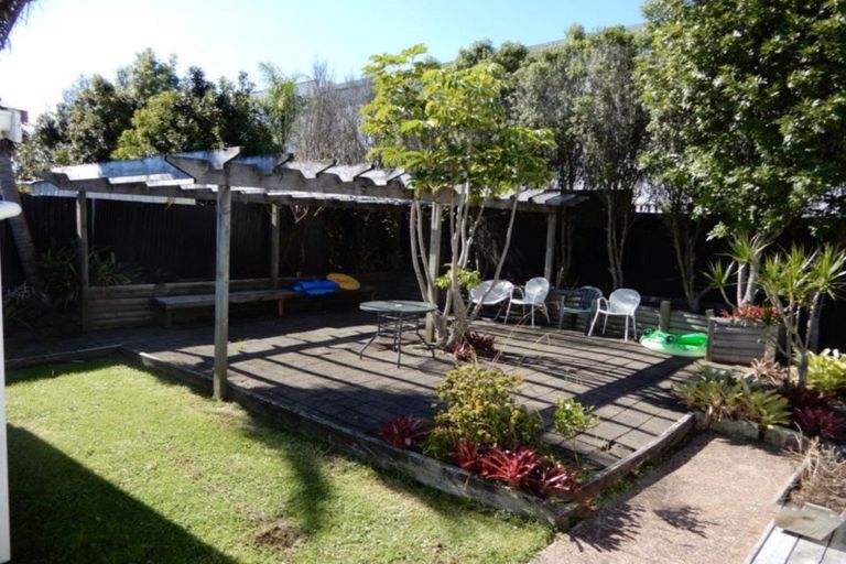 Photo of property in 53a Brandon Road, Glen Eden, Auckland, 0602