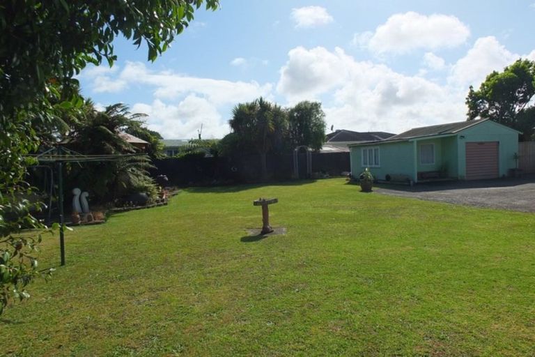 Photo of property in 25a Robinson Street, Foxton, 4814