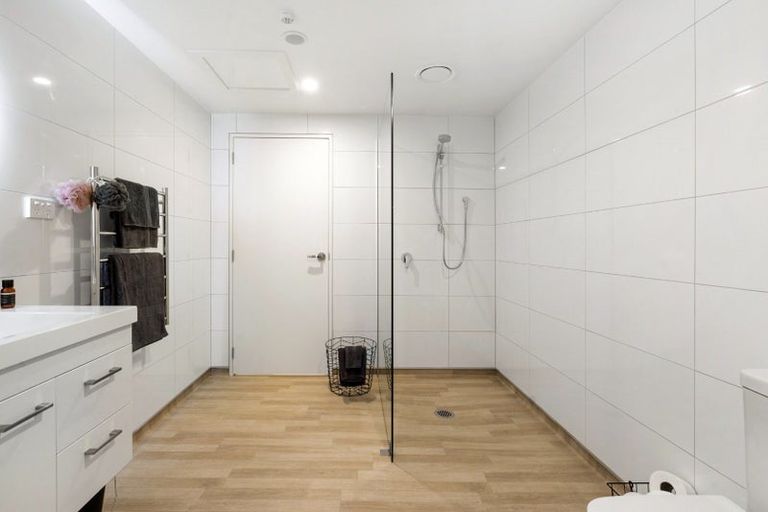 Photo of property in 2/9g East Street, Papakura, 2110