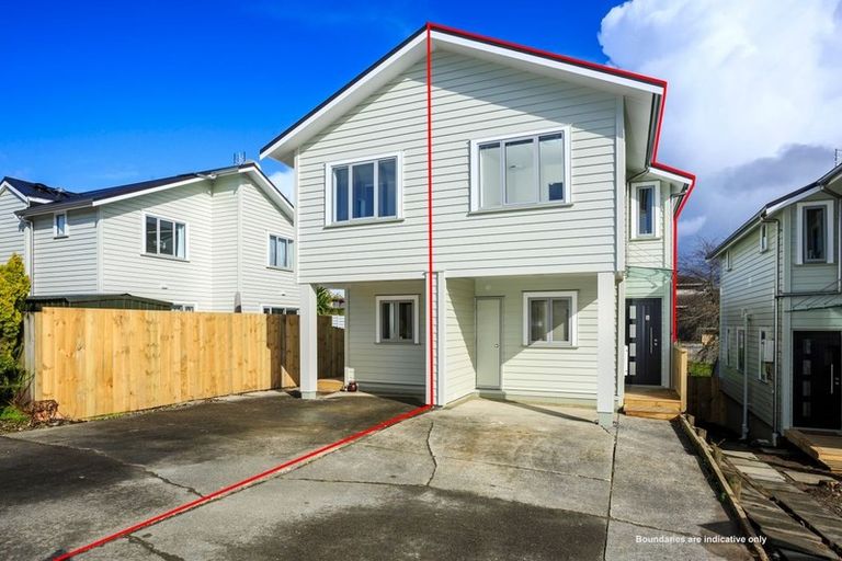 Photo of property in 5/4 John Jennings Drive, Oteha, Auckland, 0632