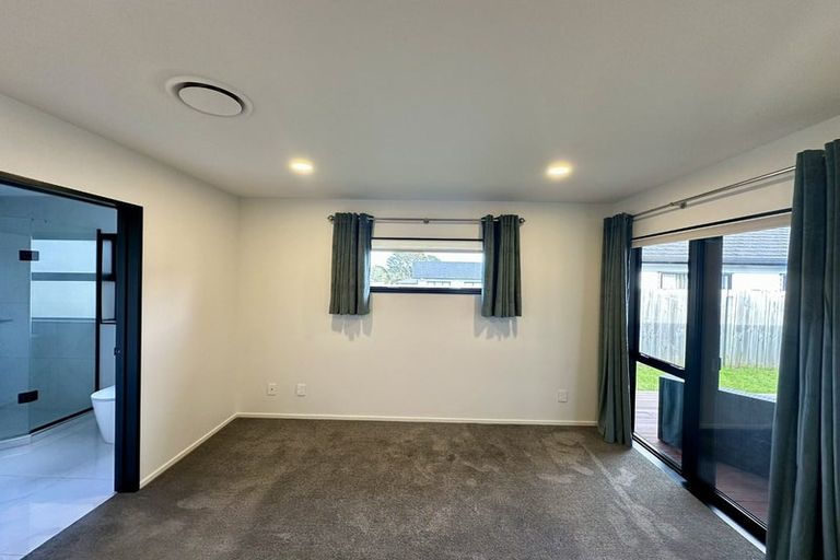 Photo of property in 203 Matua Road, Kumeu, 0810