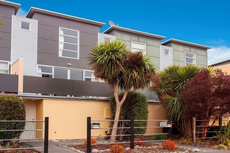 Photo of property in 150 Purchas Street, Edgeware, Christchurch, 8013