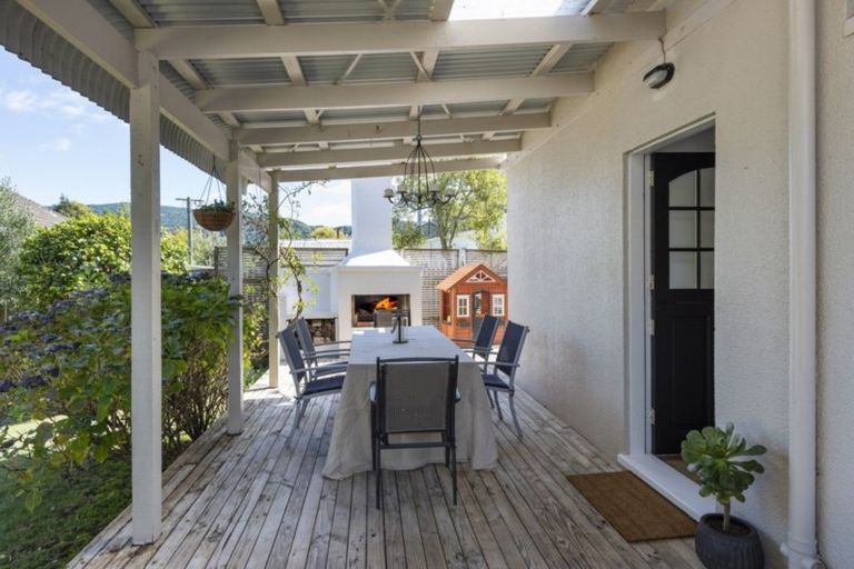 Photo of property in 6 Tawai Street, Trentham, Upper Hutt, 5018