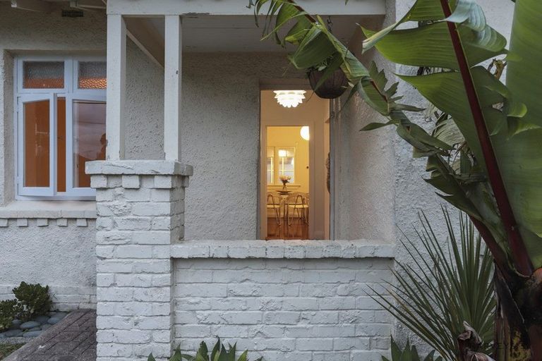 Photo of property in 1/23 Islington Avenue, New Lynn, Auckland, 0600