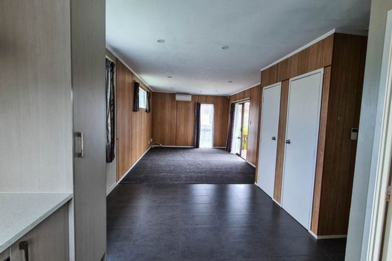 Photo of property in 1/143 Te Irirangi Drive, Flat Bush, Auckland, 2019