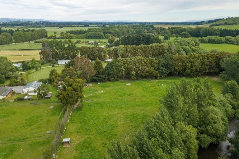 Photo of property in 365 Bluff Rangitumau Road, Rangitumau, Masterton, 5871