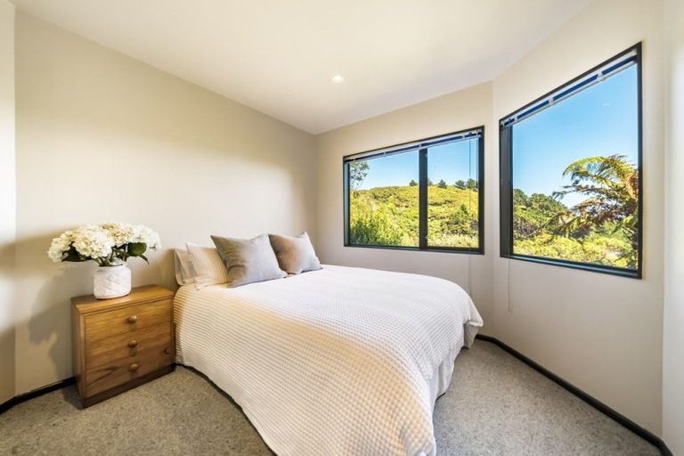 Photo of property in 36a Molyneux Close, Whitby, Porirua, 5024