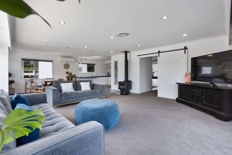 Photo of property in 21a Birdwood Avenue, Moturoa, New Plymouth, 4310