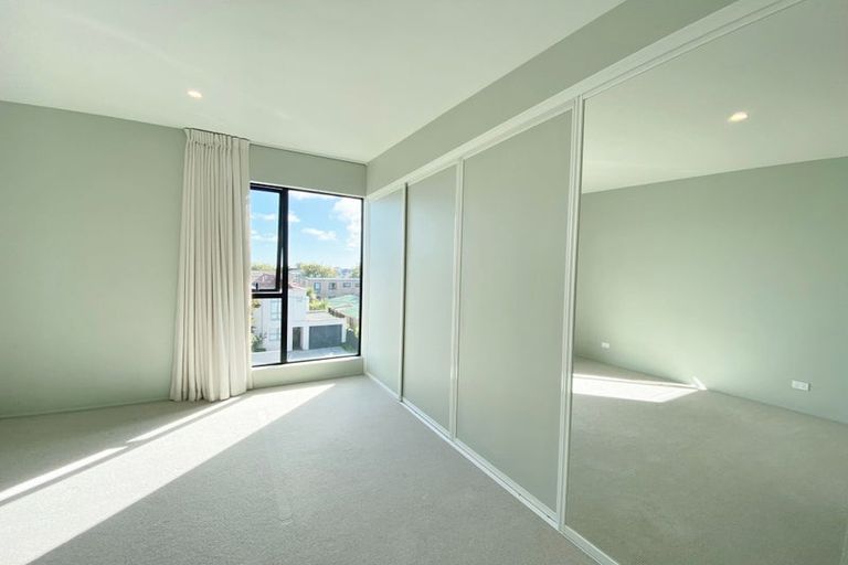 Photo of property in 3/30 Otley Street, Christchurch Central, Christchurch, 8013