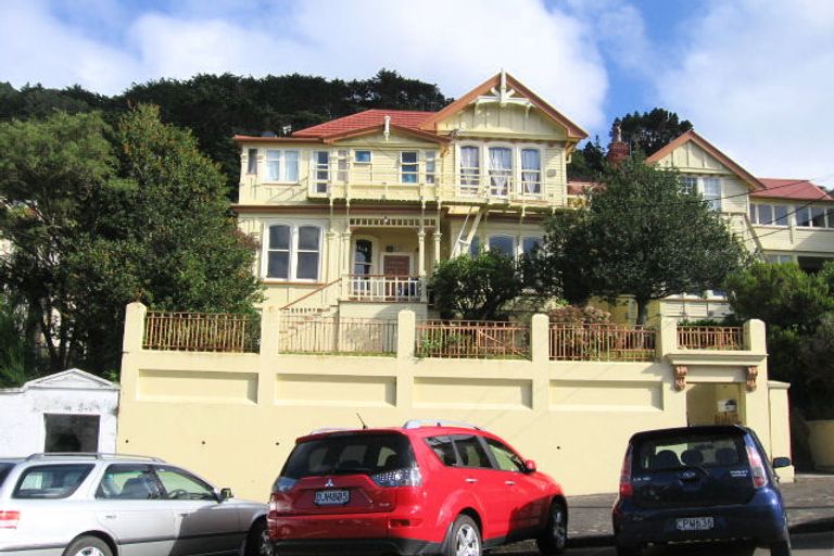 Photo of property in 19 Burnell Avenue, Thorndon, Wellington, 6011