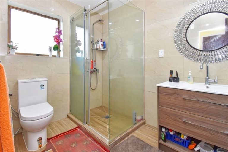 Photo of property in 1/82 Rangitoto Road, Papatoetoe, Auckland, 2025