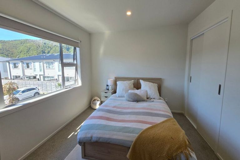 Photo of property in 5 Mcgrath Way, Taita, Lower Hutt, 5011