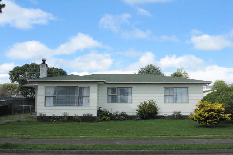 Photo of property in 20 Heather Street, Levin, 5510