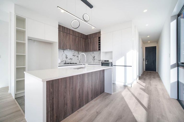 Photo of property in 12 Waimarie Drive, Karaka, 2578