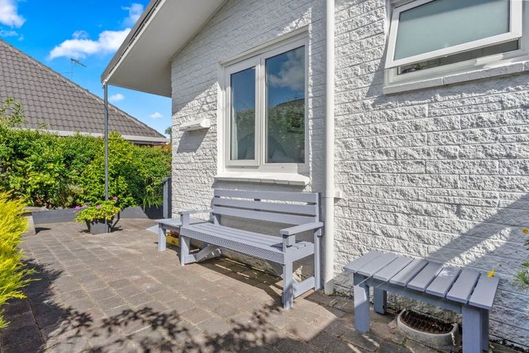 Photo of property in 3/4a Dallinghoe Crescent, Milford, Auckland, 0620