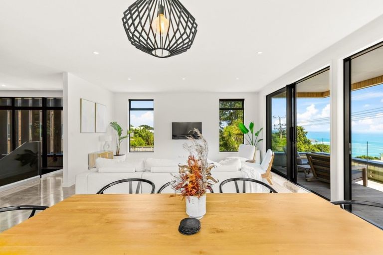 Photo of property in 11 Edwin Mitchelson Road, Muriwai, Waimauku, 0881