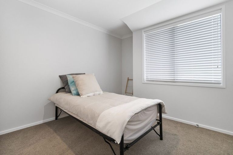 Photo of property in 74 Bert Wall Drive, Omokoroa, 3114