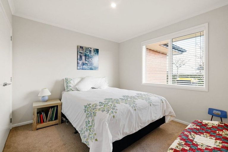 Photo of property in 12 Jarrett Terrace, Leamington, Cambridge, 3432