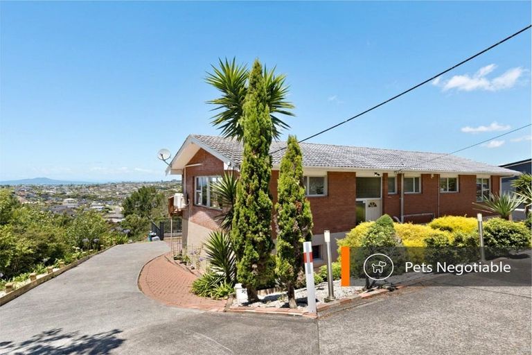 Photo of property in 89 Lonely Track Road, Fairview Heights, Auckland, 0632