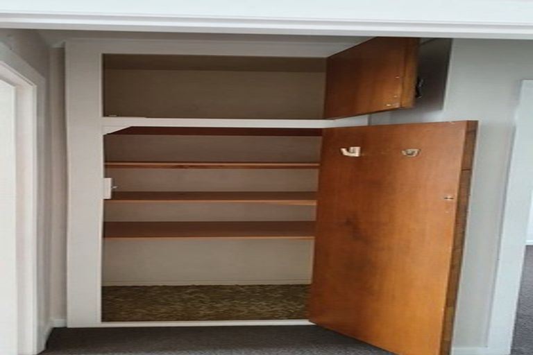 Photo of property in 2/10 Owens Terrace, Upper Riccarton, Christchurch, 8041