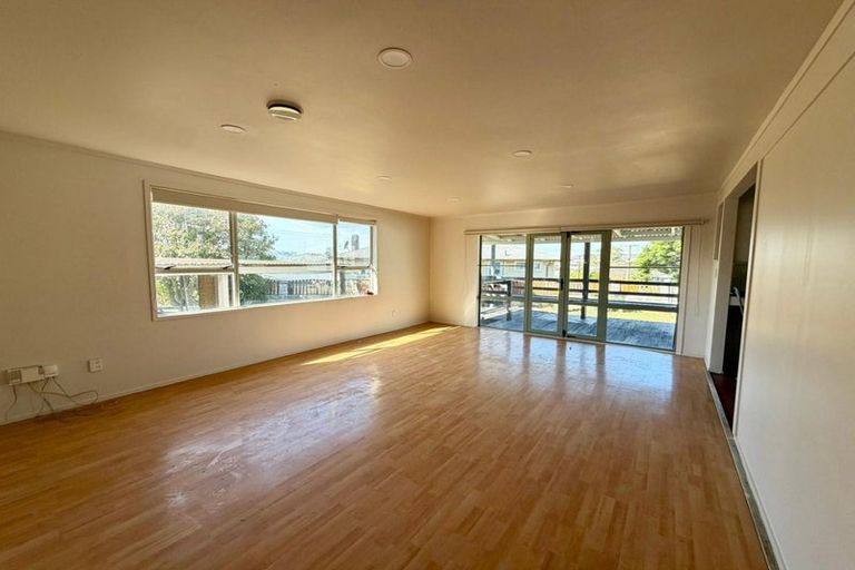 Photo of property in 7 Civil Place, Otara, Auckland, 2023