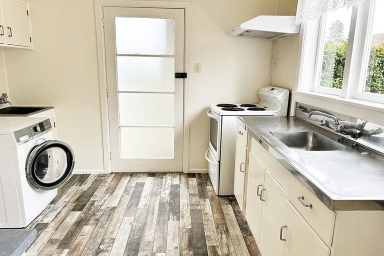 Photo of property in 3 Handley Avenue, Narrow Neck, Auckland, 0624