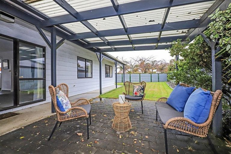 Photo of property in Hawkes Bay Furniture Co, 7 Martin Dale, Raureka, Hastings, 4120