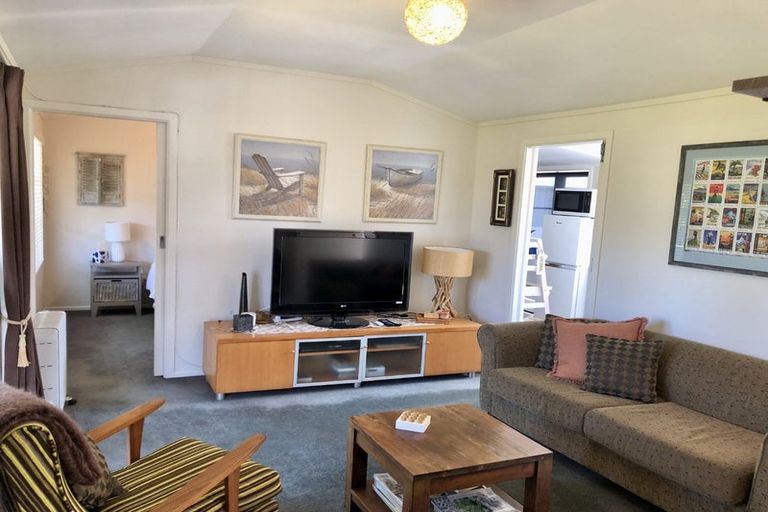 Photo of property in 26 Coleman Avenue, Waverley, 4591