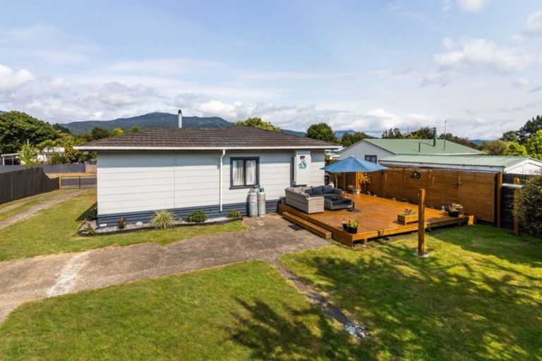 Photo of property in 19 Runuku Grove, Turangi, 3334