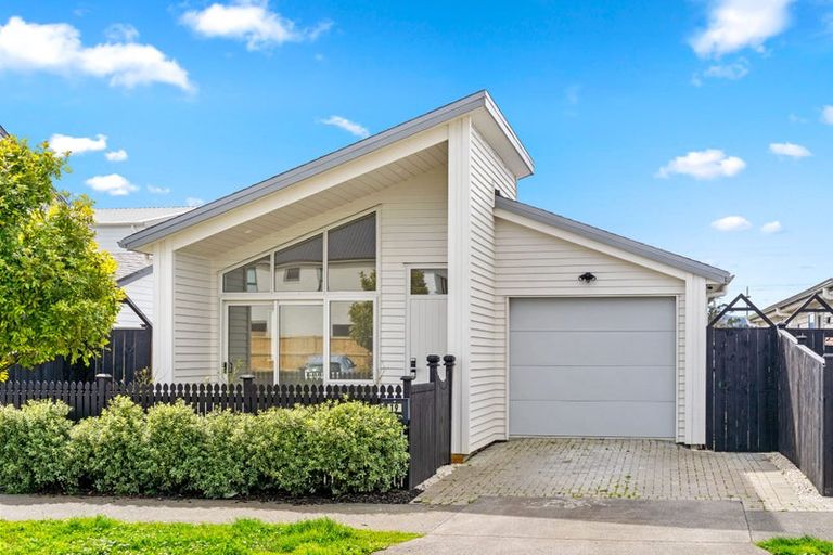 Photo of property in 19 Tidal View Road, Karaka, Papakura, 2113