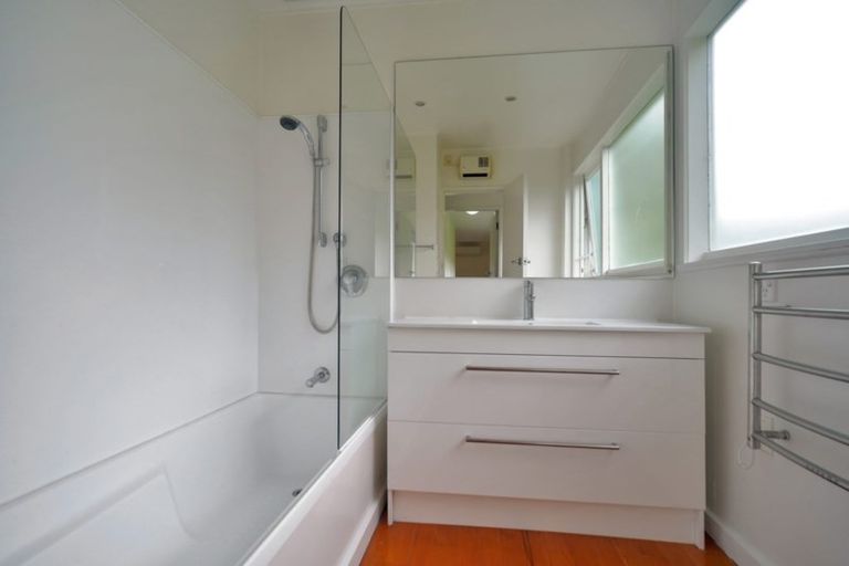Photo of property in 11 Judges Bay Road, Parnell, Auckland, 1052