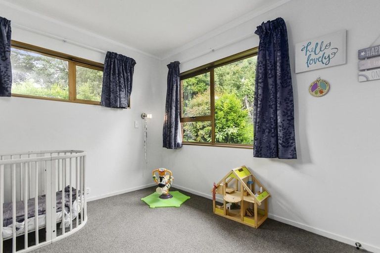 Photo of property in 2/12 Surville Place, Mairangi Bay, Auckland, 0630