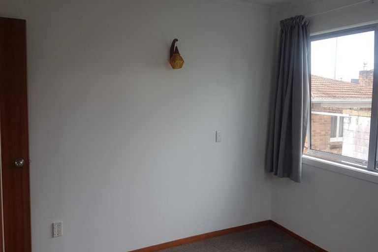 Photo of property in 4/43 Wallace Road, Papatoetoe, Auckland, 2025