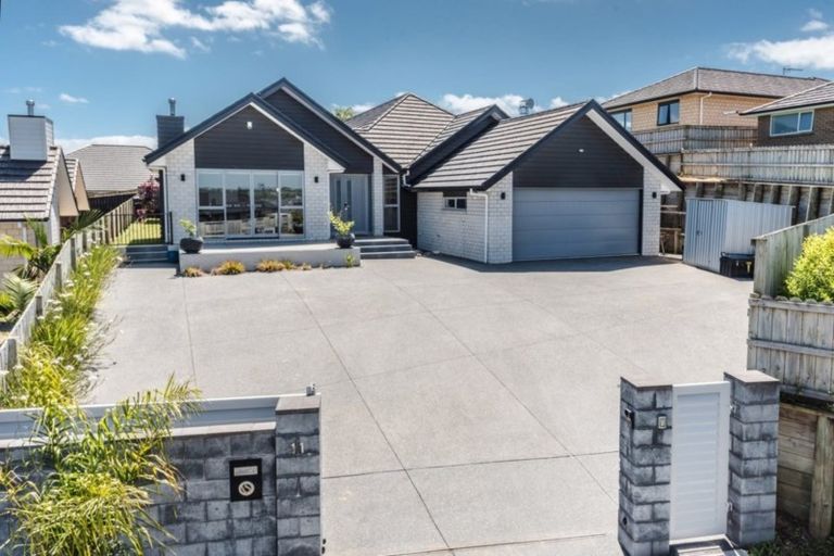 Photo of property in 11 Castleton Way, Flagstaff, Hamilton, 3210