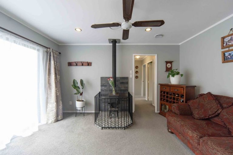 Photo of property in 42 Cromwell Drive, Fitzroy, Hamilton, 3206