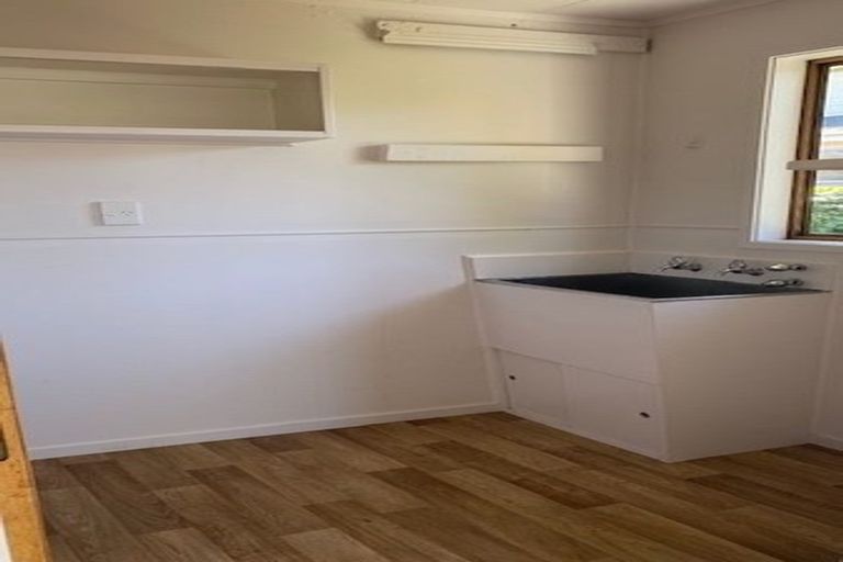 Photo of property in 66 Lavery Place, Sunnynook, Auckland, 0632