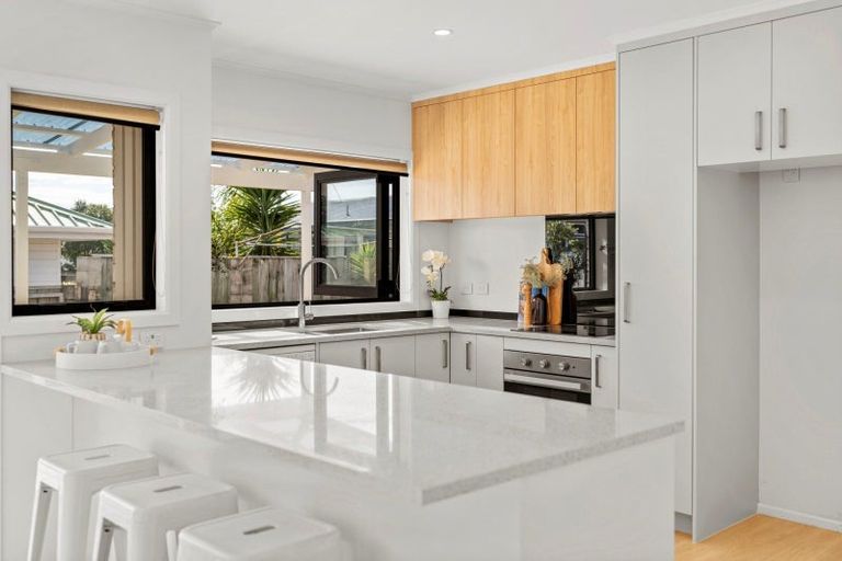 Photo of property in 10b Taupo Avenue, Mount Maunganui, 3116