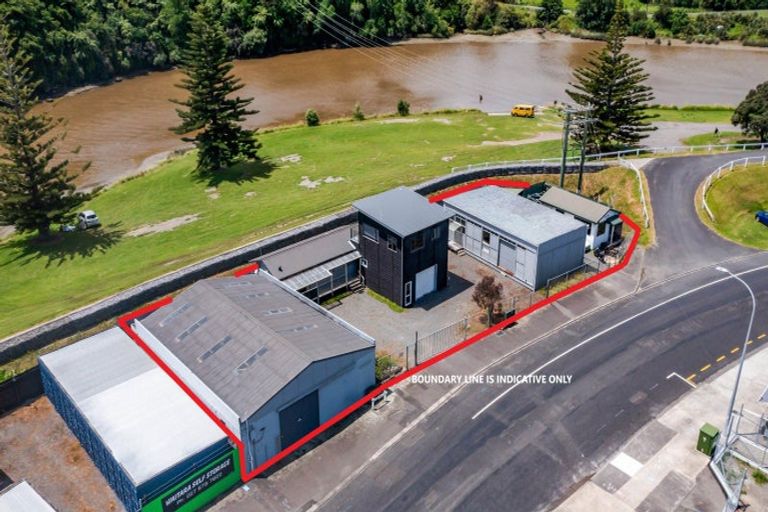 Photo of property in 14 West Quay, Waitara, 4320