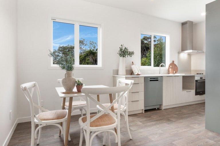 Photo of property in 49 Cleat Street, Whitby, Porirua, 5024