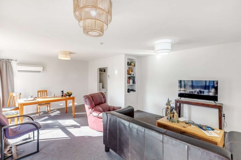 Photo of property in 1/185 Queenspark Drive, Parklands, Christchurch, 8083