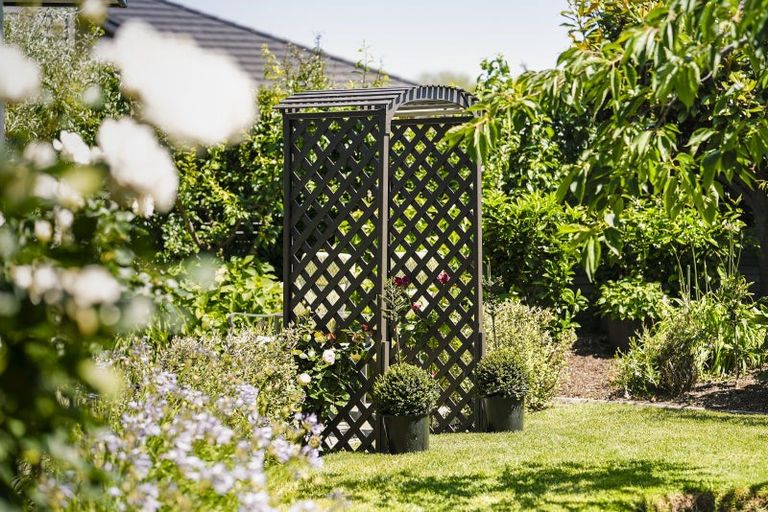 Photo of property in 58 Hillcrest Road North, Raumati Beach, Paraparaumu, 5032