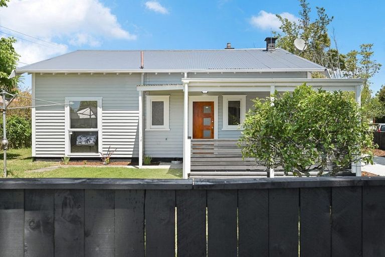 Photo of property in 8 Cassidy Street, Hamilton East, Hamilton, 3216