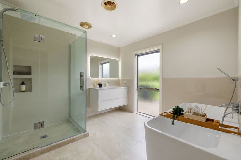 Photo of property in 38 Ashley Street, St Andrews, Hamilton, 3200