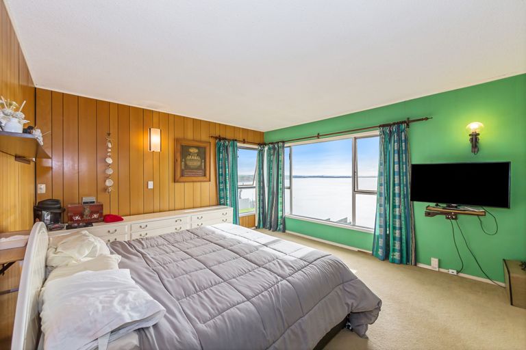 Photo of property in 38 Cliff Road, Torbay, Auckland, 0630