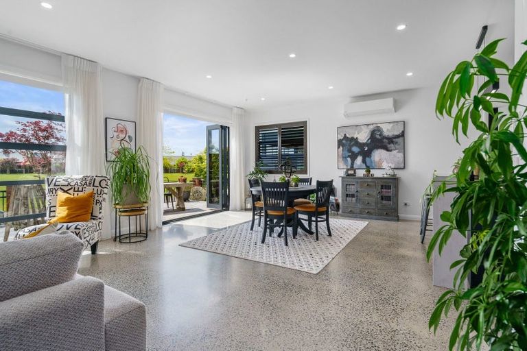 Photo of property in 9 Garland Lane, Leamington, Cambridge, 3432