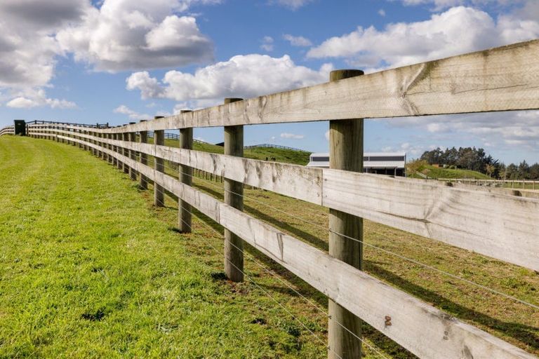 Photo of property in 16 Betty May Drive, Pyes Pa, Tauranga, 3173