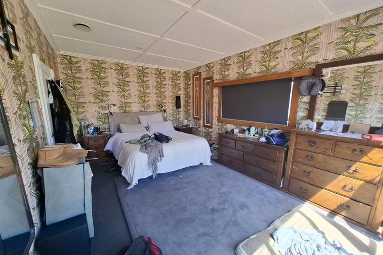 Photo of property in 90 Hine Street, New Plymouth, 4310